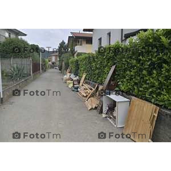 Tiziano Manzoni/LaPresse 14-09- 2024 Bergamo, Italia Cronaca Bergamo a una settimana dall\'alluvione del torrente Morla via Cameroni Famiglie che hanno subito allagamento