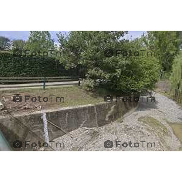 Tiziano Manzoni/LaPresse 14-09- 2024 Bergamo, Italia Cronaca Bergamo a una settimana dall\'alluvione del torrente Morla via Cameroni Famiglie che hanno subito allagamento