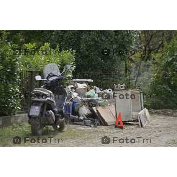 Tiziano Manzoni/LaPresse 14-09- 2024 Bergamo, Italia Cronaca Bergamo a una settimana dall\'alluvione del torrente Morla via Cameroni Famiglie che hanno subito allagamento