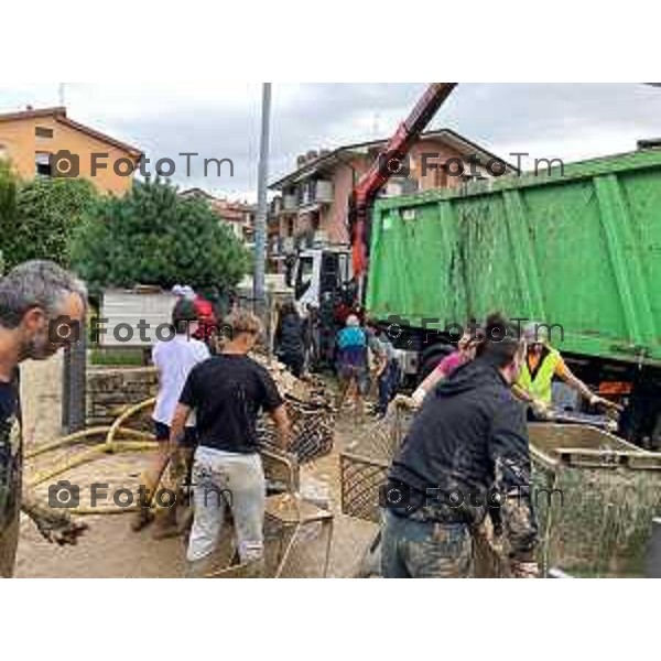 Tiziano Manzoni/LaPresse 14-09- 2024 Bergamo, Italia Cronaca Bergamo a una settimana dall\'alluvione del torrente Morla via Cameroni Famiglie che hanno subito allagamento Via Maironi