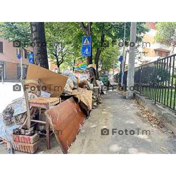 Tiziano Manzoni/LaPresse 14-09- 2024 Bergamo, Italia Cronaca Bergamo a una settimana dall\'alluvione del torrente Morla via Cameroni Famiglie che hanno subito allagamento Via Maironi