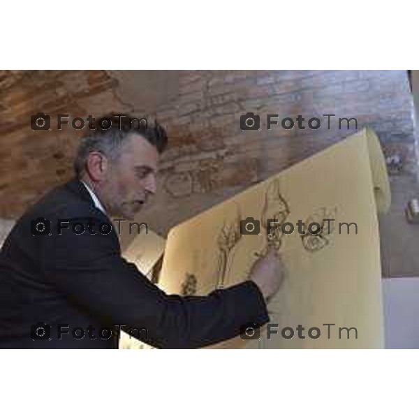 foto LaPresse - Tiziano Manzoni 26/11/2017 Bergamo - ITALIA Cronaca Presentazione scarpe gioiello di Ivan Rando Arando