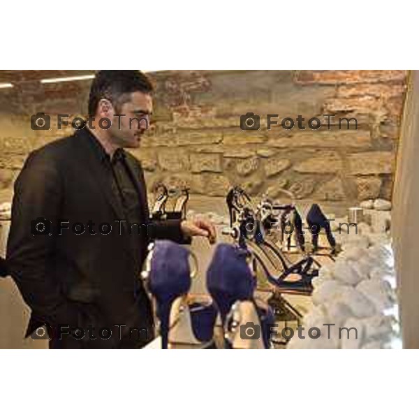 foto LaPresse - Tiziano Manzoni 26/11/2017 Bergamo - ITALIA Cronaca Presentazione scarpe gioiello di Ivan Rando Arando