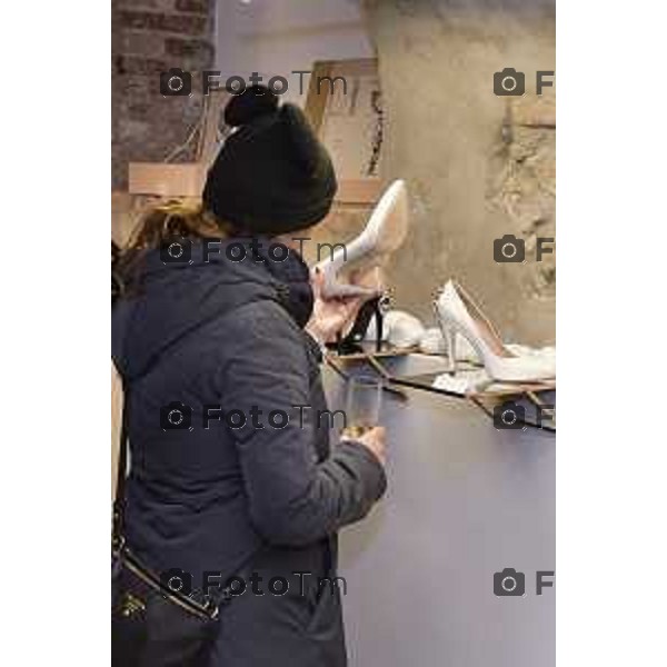 foto LaPresse - Tiziano Manzoni 26/11/2017 Bergamo - ITALIA Cronaca Presentazione scarpe gioiello di Ivan Rando Arando