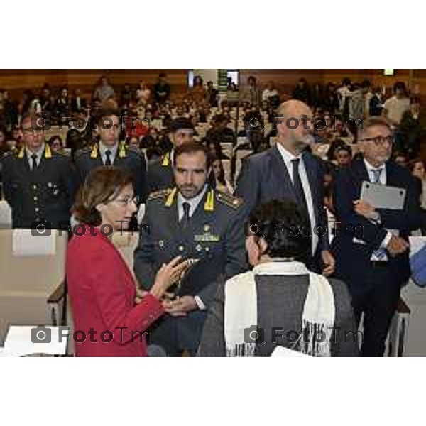 Tiziano Manzoni/LaPresse 24-09- 2024 Bergamo, Italia Cronaca Marta Cartabia ospite all\'inaugurazione dei corsi di laurea giuridici di UniBg ’inaugurazione dei corsi giuridici per l\'anno accademico 2024-2025: ospite speciale sarà la prof.ssa Marta Cartabia, Ordinaria di diritto costituzionale all’Università Bocconi e Presidente emerita della Corte costituzionale, che terrà la lectio “Nelle forme e nei limiti della Costituzione”.