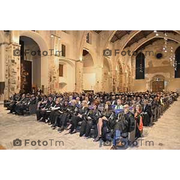 Tiziano Manzoni/LaPresse 27-09- 2024 Bergamo, Italia CronacaPhD Day 2024 dell’Università degli studi di Bergamo: protagonisti della giornata i 32 neodottori e le neodottoresse di ricerca UniBg, e i dottorandi e le dottorande dell’Ateneo. Ospite d\'eccezione della Cerimonia di proclamazione, che si terrà alle 11 in Aula Magna, sarà il prof. Peter Benz, Magnifico Rettore della Bauhaus-Universität Weimar, che terrà una lectio magistralis rivolgendosi direttamente ai dottori di ricerca.