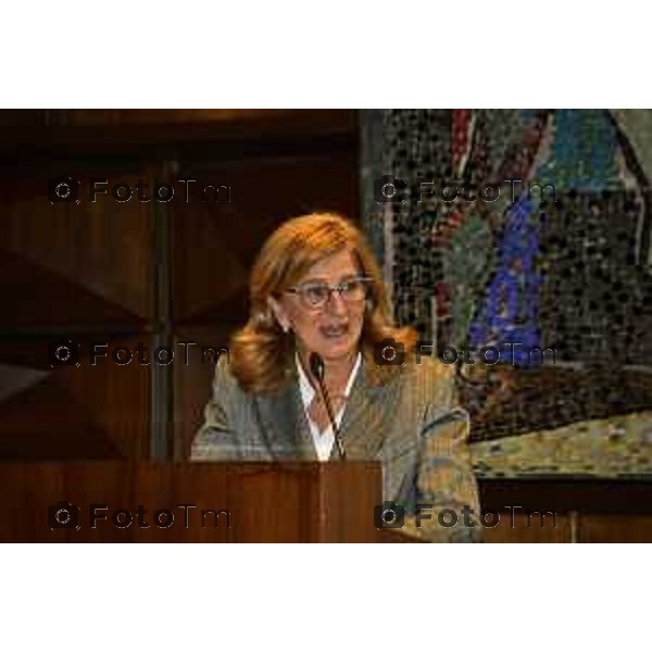 Tiziano Manzoni/LaPresse 03-10- 2024 Bergamo, Italia Cronaca nuovo volume della Fondazione Legler per la storia economica e sociale di Bergamo. Intitolato “I liberali a Bergamo, azione e cultura di una minoranza laica dal 1922 al 1994” il libro, al tavolo Giuseppe De Luca( centro ) Ferruccio De Bortoli e Ivano Sonzogni