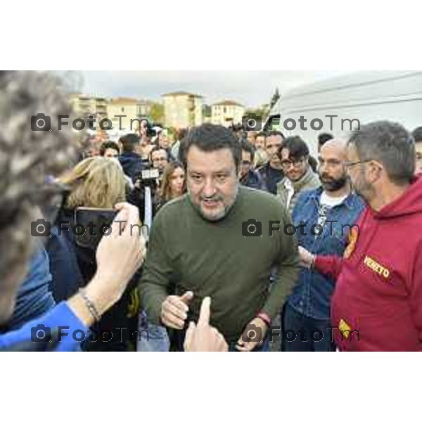 Pontida Bg giovani leghisti raduno Lega con Matteo Salvini e Valditara 2024 Tiziano Manzoni/LaPresse 05-10- 2024 Bergamo, Italia Cronaca