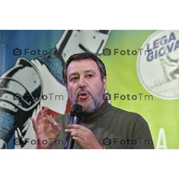 Pontida Bg giovani leghisti raduno Lega con Matteo Salvini e Valditara 2024 Tiziano Manzoni/LaPresse 05-10- 2024 Bergamo, Italia Cronaca