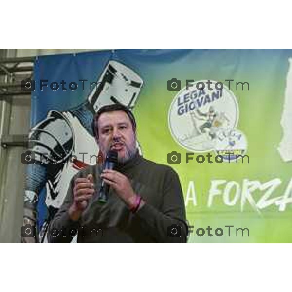 Pontida Bg giovani leghisti raduno Lega con Matteo Salvini e Valditara 2024 Tiziano Manzoni/LaPresse 05-10- 2024 Bergamo, Italia Cronaca