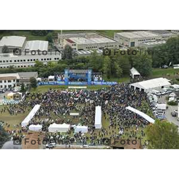 Pontida Bergamo raduno dei militanti leghisti sul sacro suolo di Pontida Matteo Salvini Viktor Orban 06-10- 2024 Bergamo, Italia Cronaca Politica