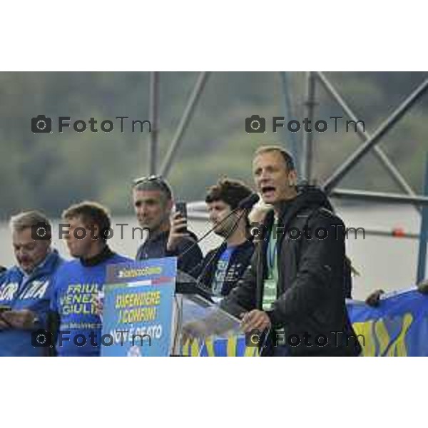 Pontida Bergamo raduno dei militanti leghisti sul sacro suolo di Pontida Matteo Salvini Viktor Orban 06-10- 2024 Bergamo, Italia Cronaca Politica