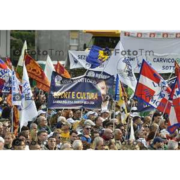 Pontida Bergamo raduno dei militanti leghisti sul sacro suolo di Pontida Matteo Salvini Viktor Orban 06-10- 2024 Bergamo, Italia Cronaca Politica