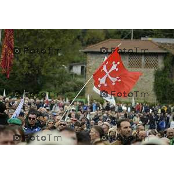 Pontida Bergamo raduno dei militanti leghisti sul sacro suolo di Pontida Matteo Salvini Viktor Orban Tiziano Manzoni/LaPresse 06-10- 2024 Bergamo, Italia Cronaca Politica