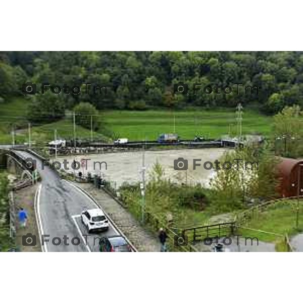 Tiziano Manzoni/LaPresse10-10- 2024 Bergamo, Italia Cronaca Nembro Bg piena del fiume Serio e allagamenti con sradicamento piloni ENEL