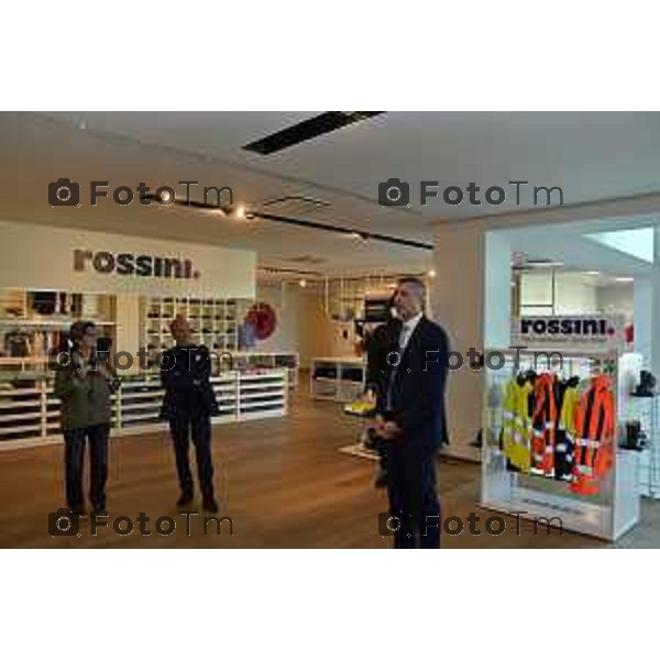 Tiziano Manzoni/LaPresse 18-10- 2024 Bergamo, Italia Cronaca Bergamo Seriate Gruppo Rossini nel settore dell\'abbigliamento da lavoro e i DPI: inaugurazione del nuovo Magazzino Automatizzato. 2024