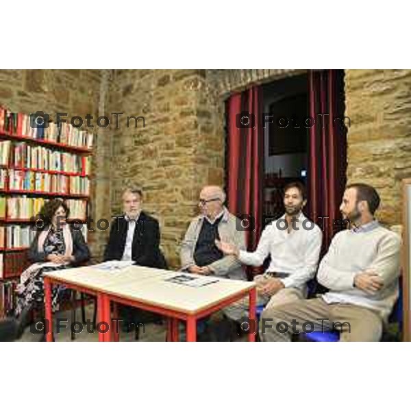 Tiziano Manzoni/LaPresse 19-10- 2024 Bergamo, Italia Cronaca Bergamo L’ex Chiesa di San Rocco accoglie la sua prima mostra con l’artista Wilfredo Prieto Interverranno: Francesco Valesini, assessore al patrimonio; Sergio Gandi, assessore alla cultura; Edoardo De Cobelli, Associazione Spazio Volta