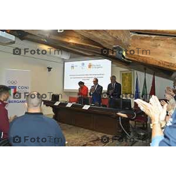 Tiziano Manzoni/LaPresse 29-10- 2024 Bergamo, Italia Cronaca Bergamo premiazione atleti paralimpici bergamaschi che hanno preso parte all\'ultima edizione dei Giochi. presenti il presidente della Provincia Pasquale Gandolfi, la delegata CONI Bergamo Lara Magoni, il delegato provinciale CIP - Comitato Italiano Paralimpico Bergamo Vincenzo Lolli. Oney Tapia Elena Carnevali – Giulia Terzi