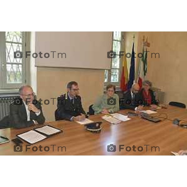 Tiziano Manzoni/LaPresse 29-10- 2024 Bergamo, Italia Cronaca Bergamo presentare l’istituzione del Nucleo di Polizia di Prossimità appiedato nell’ambito del sistema organizzativo del Corpo di Polizia Locale. Sindaca Elena Carnevali, l’assessore alla Sicurezza Giacomo Angeloni, l’assessora all’educazione alla legalità Marzia Marchesi con il dirigente ad interim della Polizia Locale Virgilio Appiani e il Vicecomandante Antonio Bettoni.