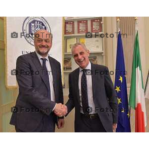 Tiziano Manzoni/LaPresse 5-11- 2024 Bergamo, Italia Cronaca Bergam Rettorato UniBg Accordo tra UniBg e Questurao per rafforzare formative e di ricerca Rettore Sergio Cavalieri e il Questore Andrea Valentino.