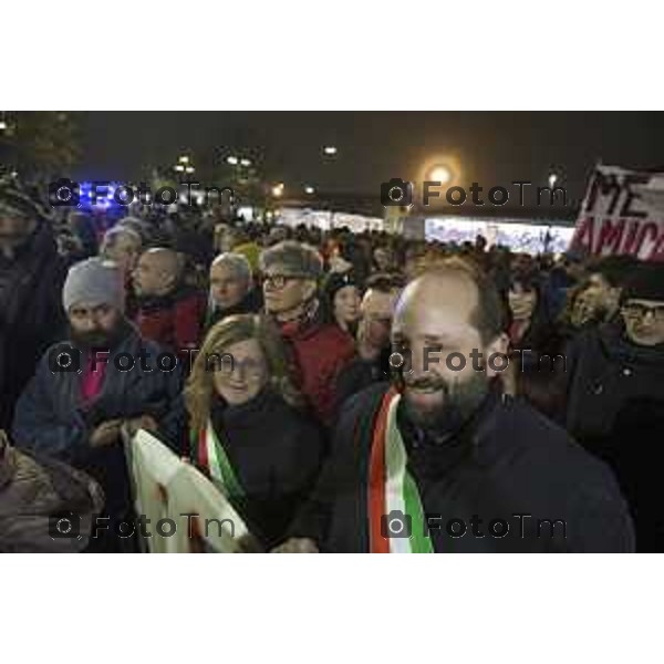 Tiziano Manzoni/LaPresse 25-11- 2024 Bergamo, Italia Cronaca Bergamo giornata contro il la violenza sulle donne sfilata 2024.