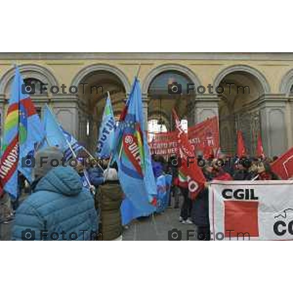 Tiziano Manzoni/LaPresse 29-11- 2024 Bergamo, Italia CronacaBergamo Sciopero generale 29 novembre, si fermano i lavoratori di tutti i settori.