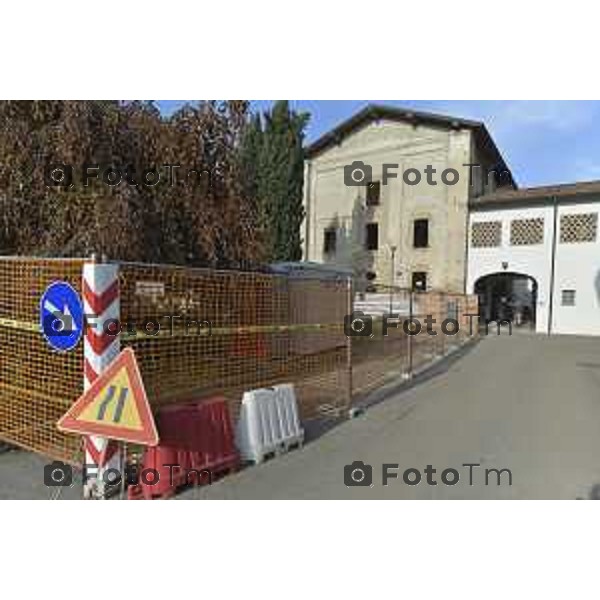 Tiziano Manzoni/LaPresse 4-12- 2024 Bergamo, Italia Cronaca Nera Treviglio Bg Museo archeologico cantiere ex chiesa con sovraintendenza Rinaldi e Juri Imeri sindaco