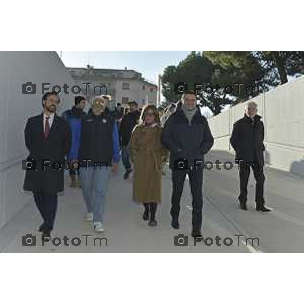 Tiziano Manzoni/LaPresse 6-12- 2024 Bergamo, Italia Cronaca taglio del nastro del nuovo Parcheggio interrato di piazzale Goisis – Curva Sud. Andrea Fabris, Direttore Generale Corporate Atalanta BC Liliana Donato, Direttore Generale ATB Mobilità Marco Berlanda, Assessore alle politiche della mobilità del Comune di Bergamo