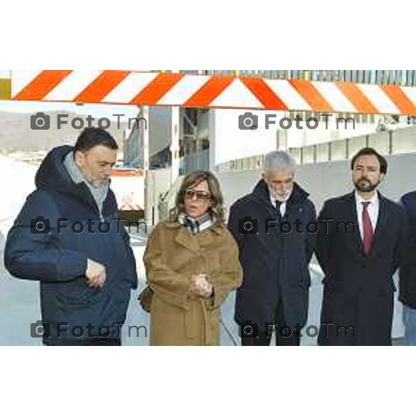 Tiziano Manzoni/ 6-12- 2024 Bergamo, Italia Cronaca taglio del nastro del nuovo Parcheggio interrato di piazzale Goisis – Curva Sud. Andrea Fabris, Direttore Generale Corporate Atalanta BC Liliana Donato, Direttore Generale ATB Mobilità Marco Berlanda, Assessore alle politiche della mobilità del Comune di Bergamo