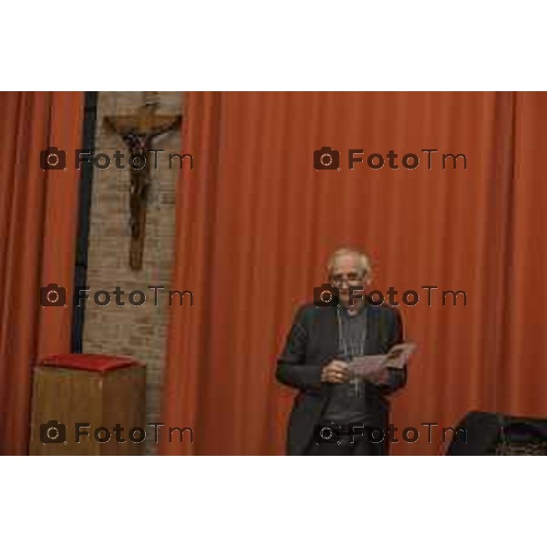 Tiziano Manzoni/LaPresse 14-12- 2024 Bergamo, Italia Cronaca Bergamo cardinale Matteo Maria Zuppi, presidente della Conferenza Episcopale Italiana alla chiesa Santa lucia don Giambattista Boffi