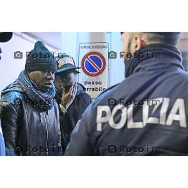 Tiziano Manzoni/LaPresse 3-01- 2025 Bergamo, Italia Cronaca Nera Bergamo Via Tiraboschi omicidio Mamadi Tunkara Addetto sicurezza carrefur accoltellato