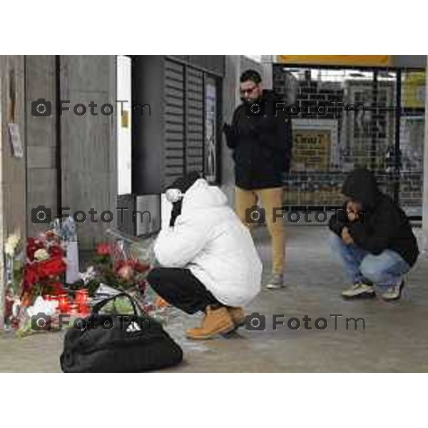 Tiziano Manzoni/LaPresse 4-01- 2025 Bergamo, Italia Cronaca Nera Bergamo omicidio Mamadi Tunkara Addetto sicurezza carrefur accoltellato in centro Bg L\'arrivo del presunto omicida 28 enne del Togo