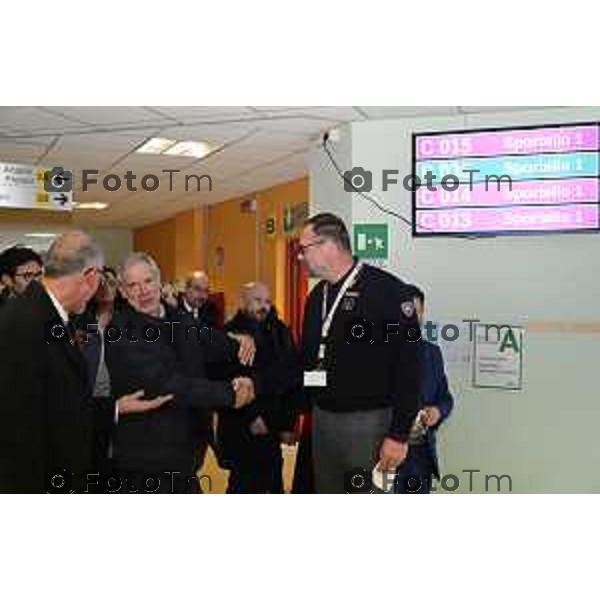 Tiziano Manzoni/LaPresse 6-1- 2025 Italia Cronaca Ospedale di Treviglio-Caravaggio inaugurazione Acceleratore Lineare Welfare, Guido Bertolaso.