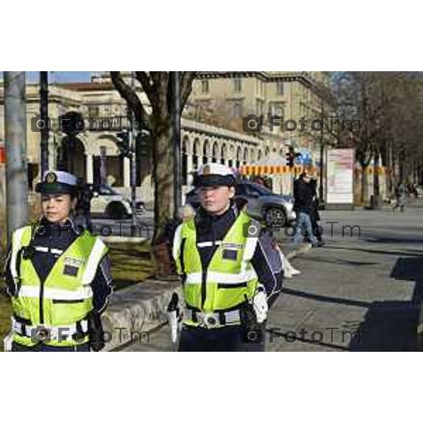 Tiziano Manzoni/LaPresse 24-1- 2025 Italia Cronaca presentazione del nucleo polizia di prossimità appiedato la Sindaca Elena Carnevali, l’assessore alla Sicurezza Giacomo Angeloni con la comandante della Polizia Locale Monica Porta.