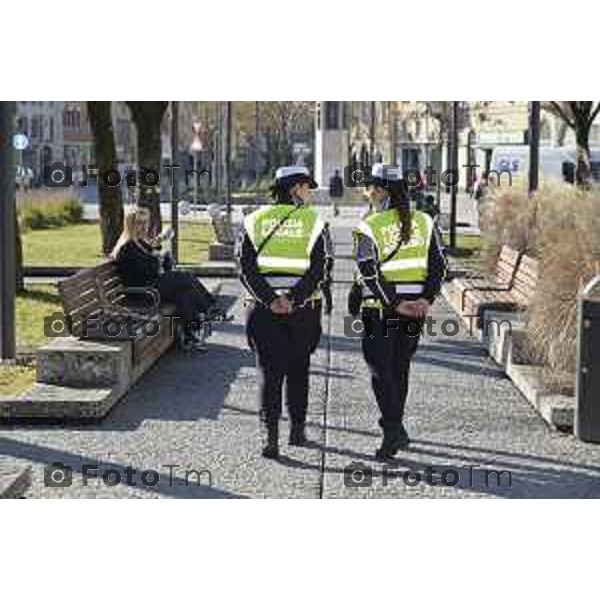 Tiziano Manzoni/LaPresse 24-1- 2025 Italia Cronaca presentazione del nucleo polizia di prossimità appiedato la Sindaca Elena Carnevali, l’assessore alla Sicurezza Giacomo Angeloni con la comandante della Polizia Locale Monica Porta.