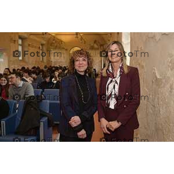 Tiziano Manzoni/LaPresse 112-2- 2025 Bergamo, Italia Cronaca edizione robotica automazione,nelle aziende. Claudia Persico Vicepresidente di Confindustria Laura Margheri (Scientific Project Manager dell’Istituto Italiano di Tecnologia,