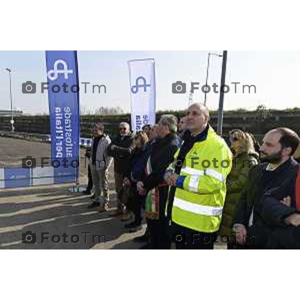 Tiziano Manzoni/LaPresse 21-2- 2025 Italia Cronaca Bergamo l’Assessore Regionale alle Infrastrutture e Opere Pubbliche Claudia Terzi, il Sindaco di Dalmine Francesco Bramani, e i rappresentanti di Autostrade per l’Italia, tra cui il Direttore Ingegneria e Realizzazione, Luca Fontana. Tangorra Simone.