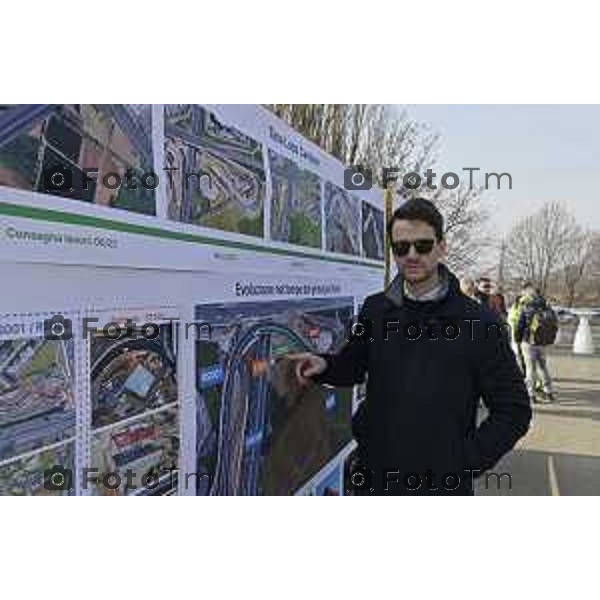 Tiziano Manzoni/LaPresse 21-2- 2025 Italia Cronaca Bergamo l’Assessore Regionale alle Infrastrutture e Opere Pubbliche Claudia Terzi, il Sindaco di Dalmine Francesco Bramani, e i rappresentanti di Autostrade per l’Italia, tra cui il Direttore Ingegneria e Realizzazione, Luca Fontana. Tangorra Simone.