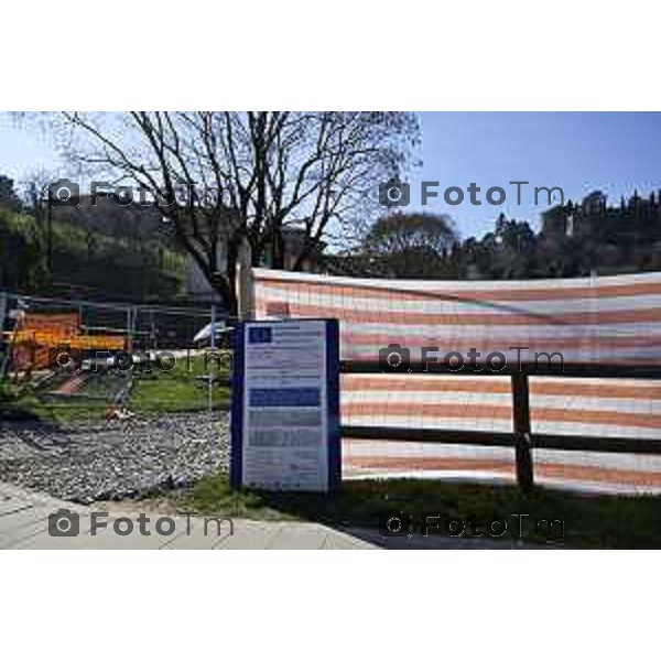 Tiziano Manzoni/LaPresse 4-3- 2025 Italia Cronaca Bergamo Bergamo lavori prato fara città alta per acquedotto ALgua