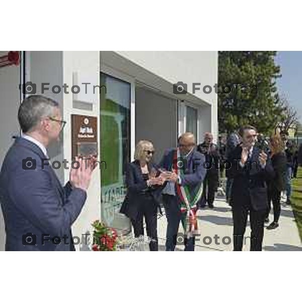 Tiziano Manzoni/LaPresse 04-3- 2025 Italia Cronaca Bergamo Cerimonia di intitolazione dell\'Agri Hub di Spirano a Roberto Maroni Bergamo Enza Maroni