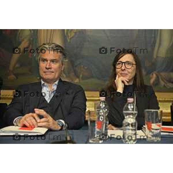 Tiziano Manzoni/LaPresse 10-4- 2025 Italia Cronaca Bergamo Accademia Carrara, DENTRO LORENZO LOTTO la pala di San Bernardino, la fotografia di Axel Hütte