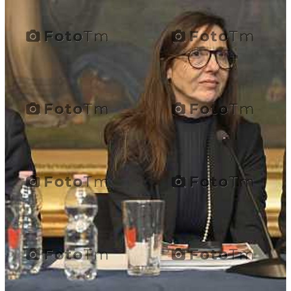 Tiziano Manzoni/LaPresse 10-4- 2025 Italia Cronaca Bergamo Accademia Carrara, DENTRO LORENZO LOTTO la pala di San Bernardino, la fotografia di Axel Hütte