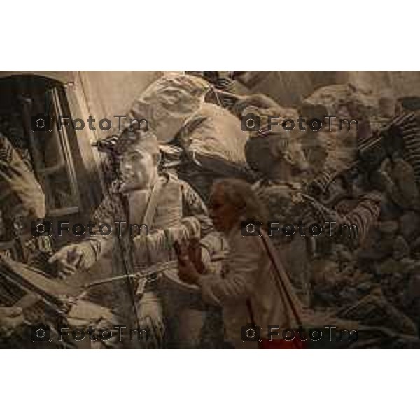 Tiziano Manzoni/LaPresse 15-4- 2025 Italia Cronaca Bergamo DE BELLO Notes on War and Peace esposizione collettiva di gres art 671: parla di guerra, di umanità, di popoli e di emozioni, di storia e di attualità, sostenendo l\'urgenza della pace. Francesca Acquati Roberto Pesenti