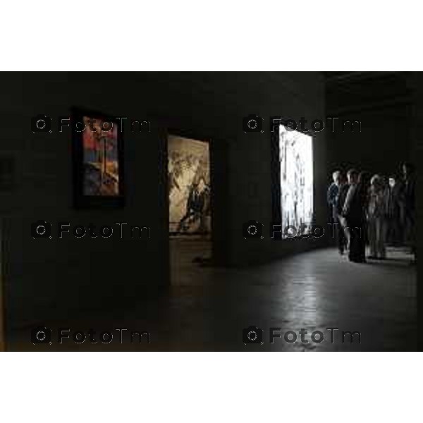 Tiziano Manzoni/LaPresse 15-4- 2025 Italia Cronaca Bergamo DE BELLO Notes on War and Peace esposizione collettiva di gres art 671: parla di guerra, di umanità, di popoli e di emozioni, di storia e di attualità, sostenendo l\'urgenza della pace. Francesca Acquati Roberto Pesenti