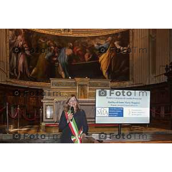 Tiziano Manzoni/LaPresse 16-4- 2025 Italia Cronaca Bergamo Elena Carnevali,Bergamo Restaurato dipinto di Camillo Procaccini nella Basilica di Santa Maria Maggiore.