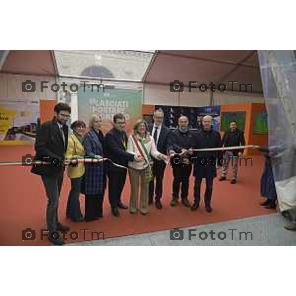 Tiziano Manzoni/LaPresse 19-4- 2025 Italia Cronaca Bergamo Bergamo ’inaugurazione della 66° Fiera dei Librai Bergamo