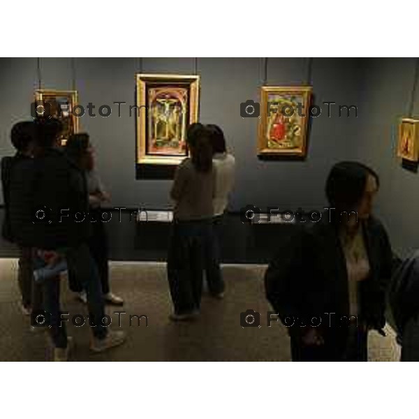 Tiziano Manzoni/LaPresse 21-4- 2025 Italia Cronaca Bergamo Accademia carrara ingresso code gente lotto