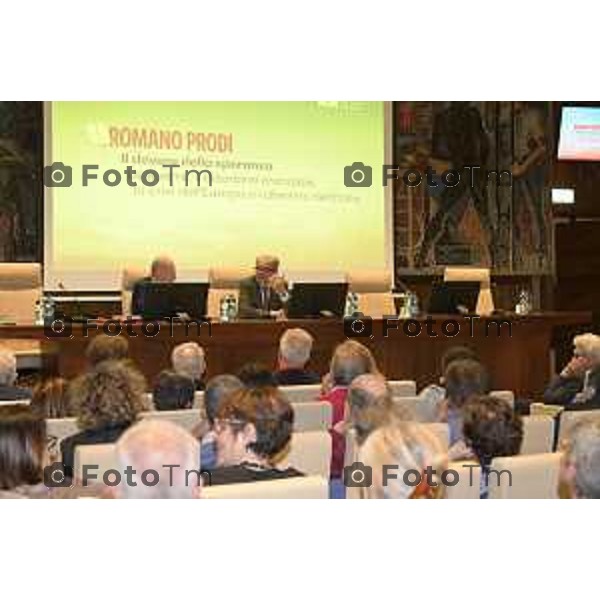 Tiziano Manzoni/LaPresse 23-4- 2025 Italia Cronaca Bergamo Bergamo Romano Prodi presenta il libro