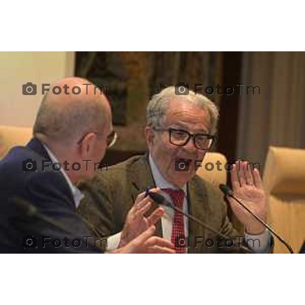 Tiziano Manzoni/LaPresse 23-4- 2025 Italia Cronaca Bergamo Bergamo Romano Prodi presenta il libro