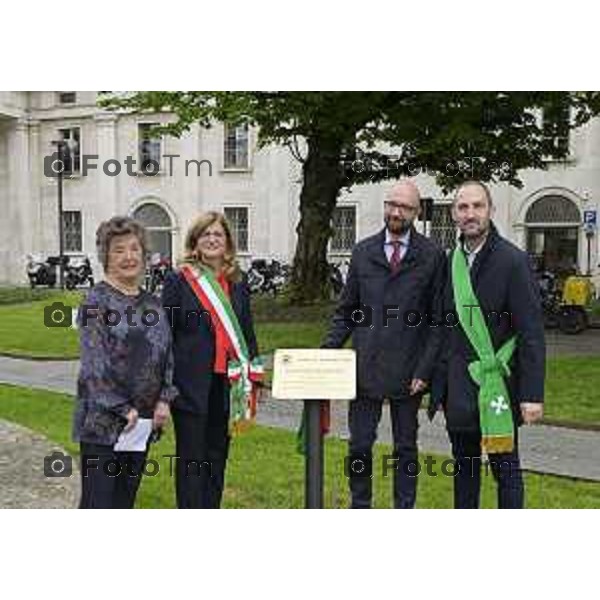 Tiziano Manzoni/LaPresse 24-4- 2025 Italia Cronaca Bergamo Elena Carnevali, Bergamo cerimonia svelamento della targa dedicata a Giacomo Matteotti